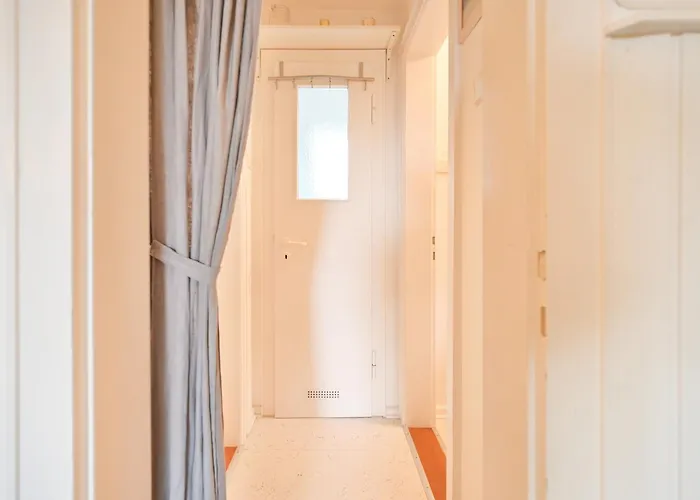 Apartamento Schubert 1604 *